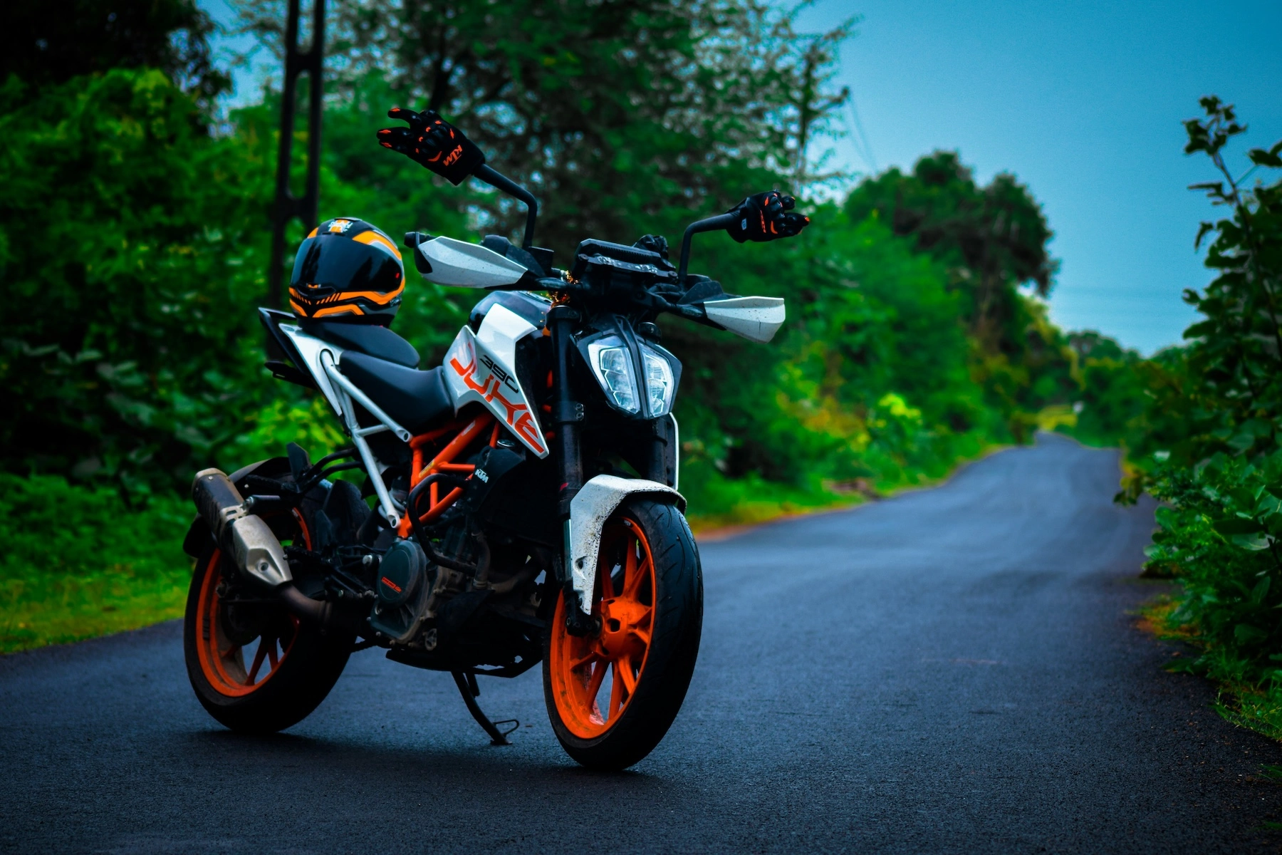 Motocicleta de alta gama — Seguro de Motos Cover+